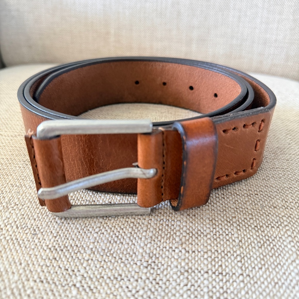 Men’s Cognac Brown Leather Belt Silver Buckle Size L 38-40 Classic - Picture 1 of 6